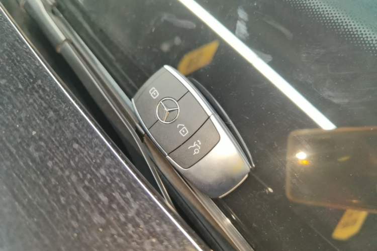 Used Mercedes-Benz GLB 2024-Year Restyled GLB 200 Dynamic Edition Vehicle Key