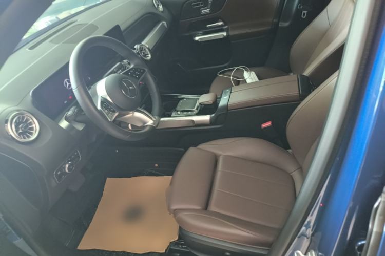 Used Mercedes-Benz GLB 2024 GLB 220 4MATIC Left Front Seat