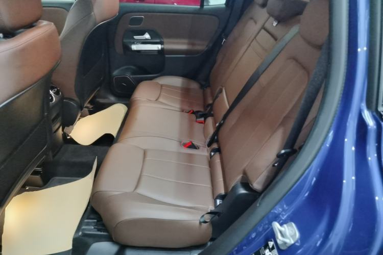 Used Mercedes-Benz GLB 2024 GLB 220 4MATIC Left Rear Seat