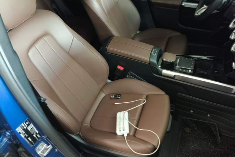Used Mercedes-Benz GLB 2024 GLB 220 4MATIC Right Front Seat