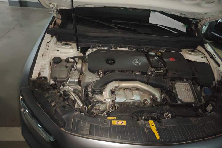 Used Mercedes-Benz GLB 2024 Refresh GLB 220 Fashion Edition Engine Bay Right