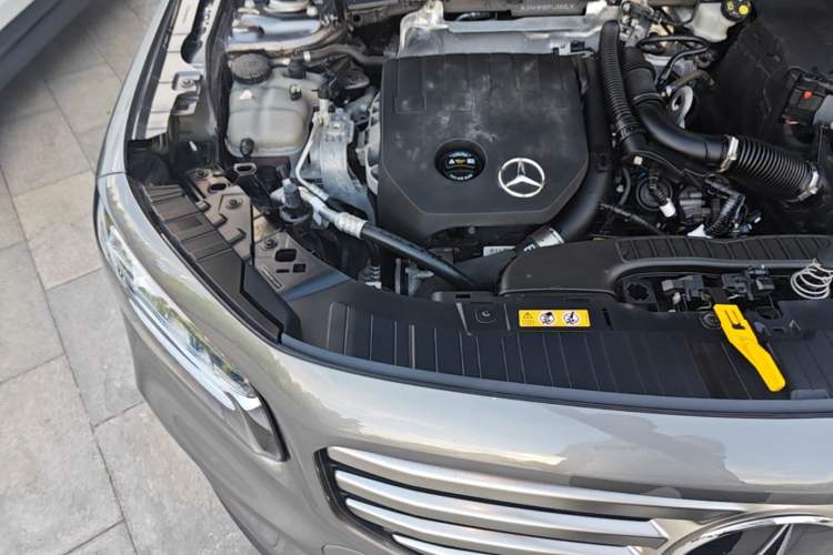 Used Mercedes-Benz GLB 2024 GLB 200 Dynamic Edition Engine Bay Right