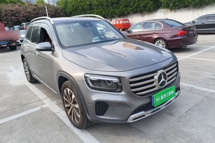 Used Mercedes-Benz GLB 2024 Refresh GLB 220 Fashion Edition Front Right 45 Deg
