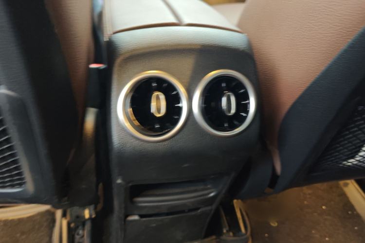 Used Mercedes-Benz GLB 2024 Refresh GLB 220 Fashion Edition Interior 3