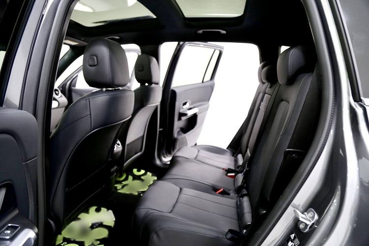 Used Mercedes-Benz GLB 2024 GLB 200 Dynamic Edition Interior 5