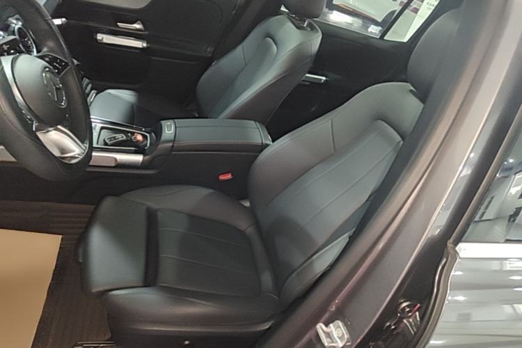 Used Mercedes-Benz GLB 2024-Year Restyled GLB 200 Dynamic Edition Left Front Seat