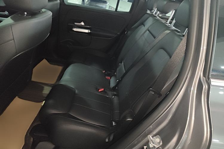 Used Mercedes-Benz GLB 2024-Year Restyled GLB 200 Dynamic Edition Left Rear Seat