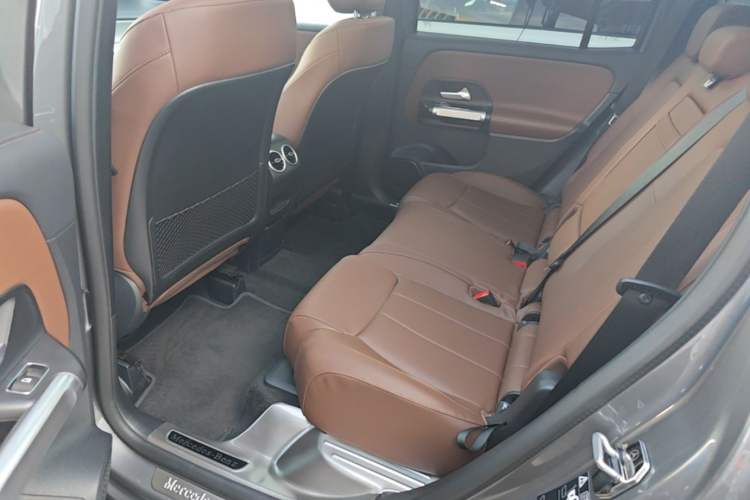 Used Mercedes-Benz GLB 2024 GLB 200 Dynamic Edition Left Rear Seat