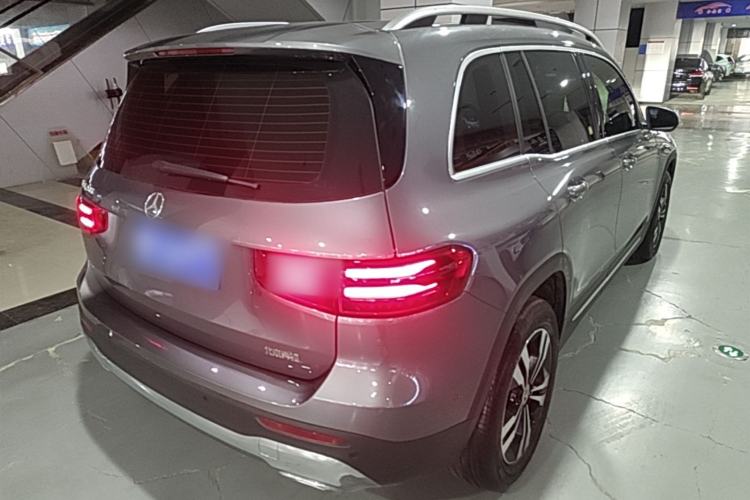 Used Mercedes-Benz GLB 2024-Year Restyled GLB 200 Dynamic Edition Rear Right 45 Deg