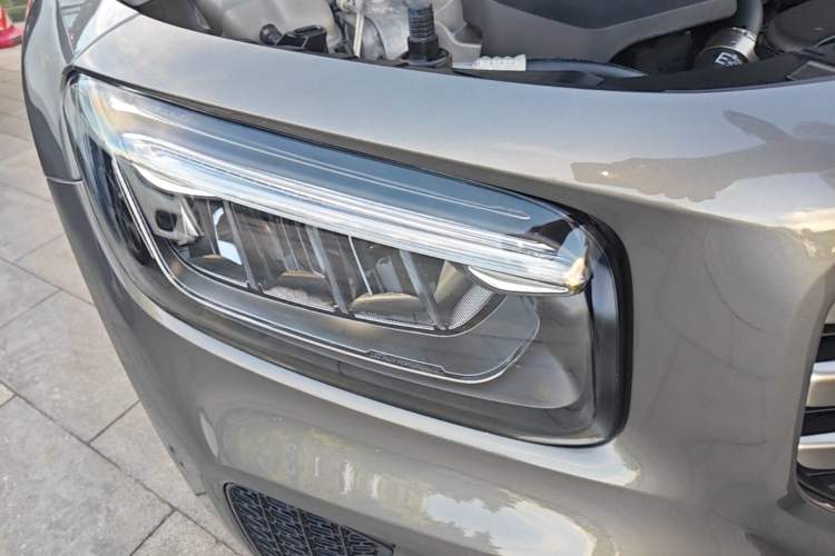 Used Mercedes-Benz GLB 2024 GLB 200 Dynamic Edition Right Front Headlight