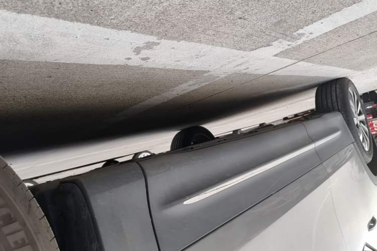 Used Mercedes-Benz GLB 2024 Refresh GLB 220 Fashion Edition Right Side Sill