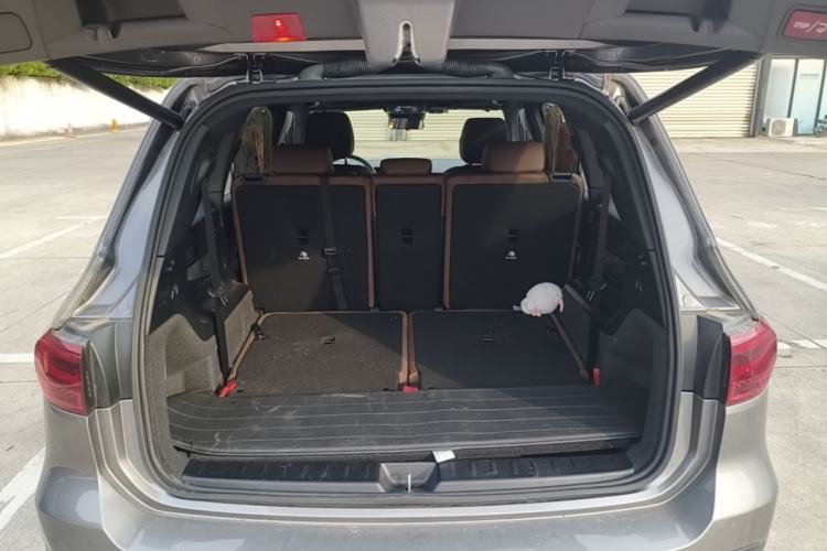 Used Mercedes-Benz GLB 2024 Refresh GLB 220 Fashion Edition Trunk