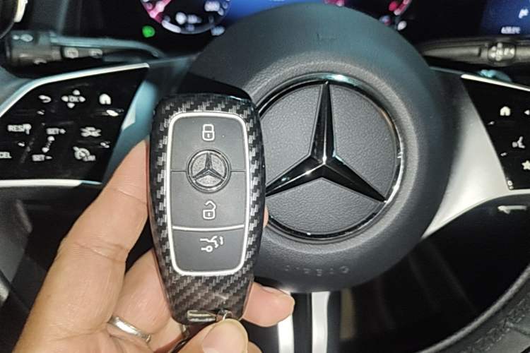 Used Mercedes-Benz GLB 2024-Year Restyled GLB 200 Dynamic Edition Vehicle Key