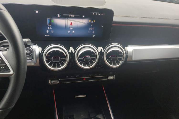 Used Mercedes-Benz GLB 2024 GLB 220 4MATIC Audio And AC Panel