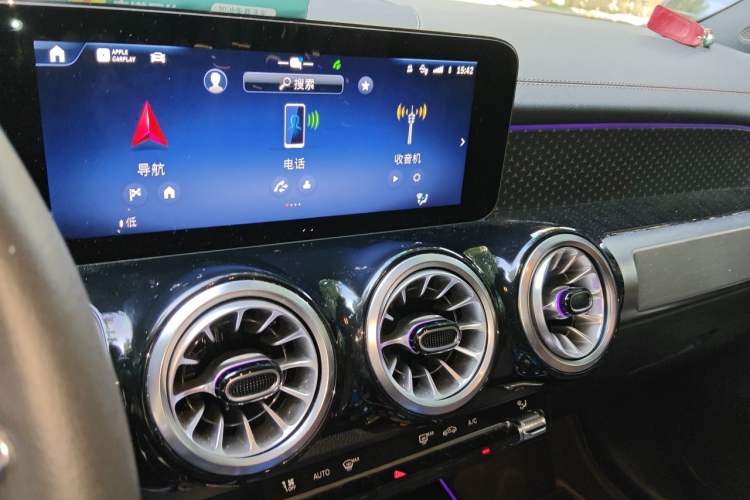 Used Mercedes-Benz GLB 2024 Refresh GLB 220 Fashion Edition Audio And AC Panel