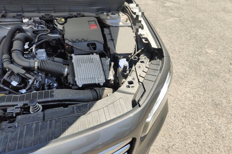 Used Mercedes-Benz GLB 2024-Year Restyled GLB 200 Dynamic Edition Engine Bay Left
