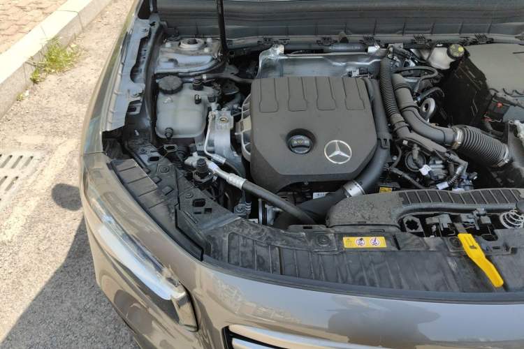 Used Mercedes-Benz GLB 2024-Year Restyled GLB 200 Dynamic Edition Engine Bay Right