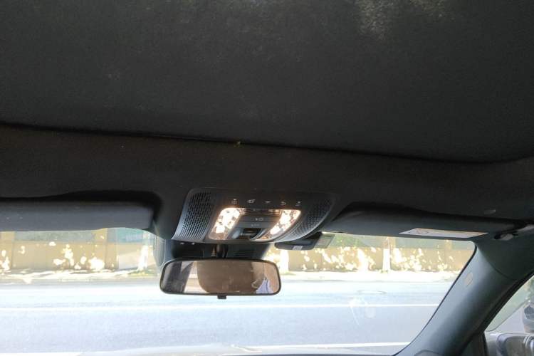 Used Mercedes-Benz GLB 2024 Refresh GLB 220 Fashion Edition Headliner