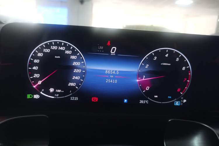 Used Mercedes-Benz GLB 2024 Refresh GLB 220 Fashion Edition Instrument Cluster