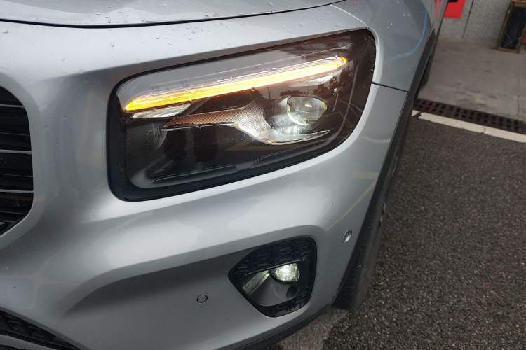 Used Mercedes-Benz GLB 2024 GLB 220 4MATIC Left Front Headlight