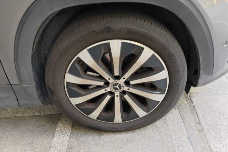 Used Mercedes-Benz GLB 2024 Refresh GLB 220 Fashion Edition Right Front Wheel Hub