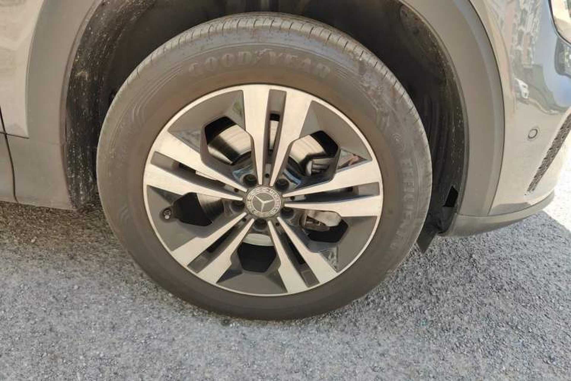 Used Mercedes-Benz GLB 2024-Year Restyled GLB 200 Dynamic Edition Right Front Wheel Hub