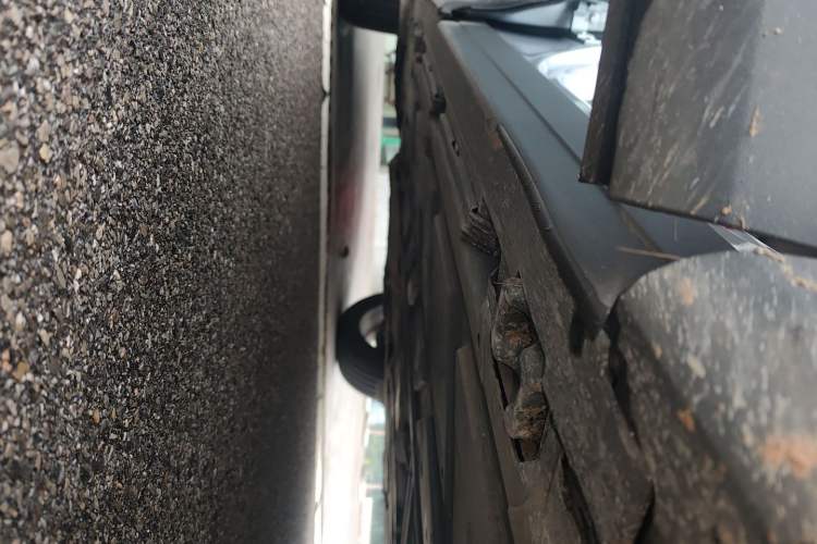 Used Mercedes-Benz GLB 2024 GLB 220 4MATIC Right Side Sill