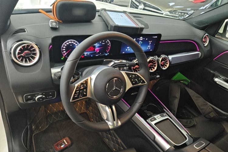 Used Mercedes-Benz GLB 2024 Refresh GLB 220 Fashion Edition Center Console