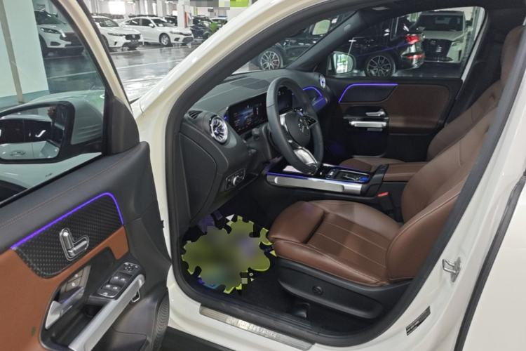 Used Mercedes-Benz GLB 2024 Refresh GLB 220 Dynamic Edition Driver Seat
