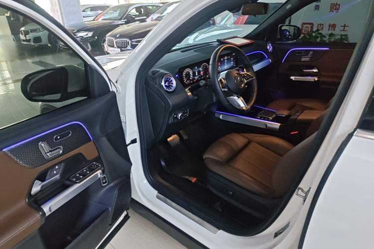 Used Mercedes-Benz GLB 2024 GLB 220 Fashion Model Driver Seat