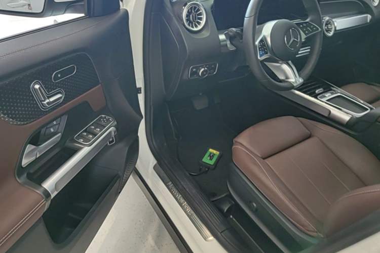 Used Mercedes-Benz GLB 2024 GLB 220 Fashion Model Driver Seat