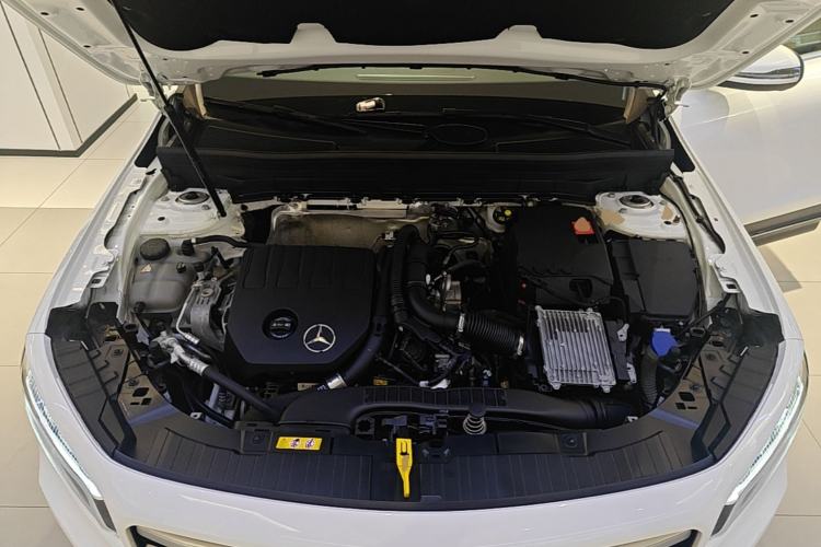 Used Mercedes-Benz GLB 2024 GLB 200 Fashion Model Engine Bay