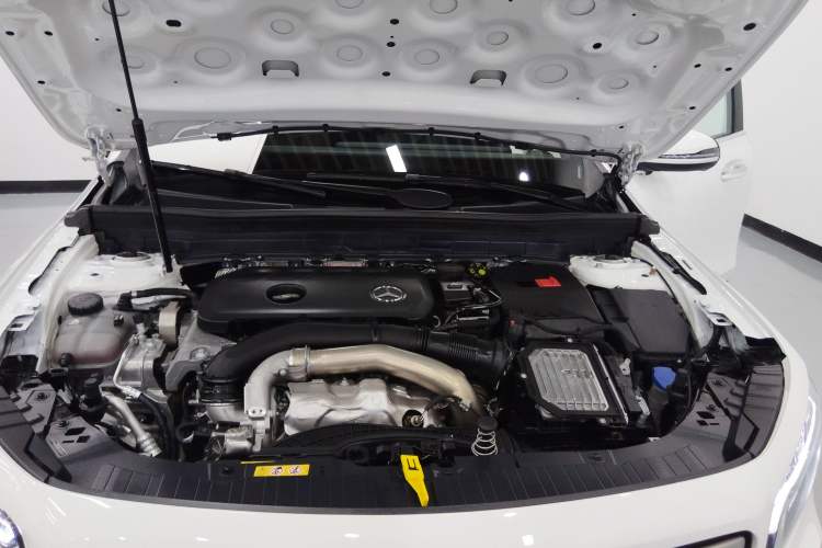 Used Mercedes-Benz GLB 2024 GLB 220 Dynamic Edition Engine Bay