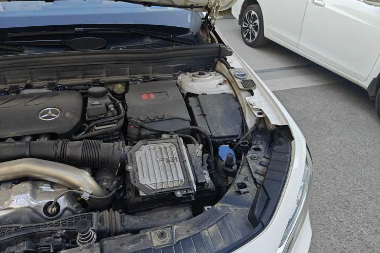 Used Mercedes-Benz GLB 2024 Refresh GLB 220 Dynamic Edition Engine Bay Left