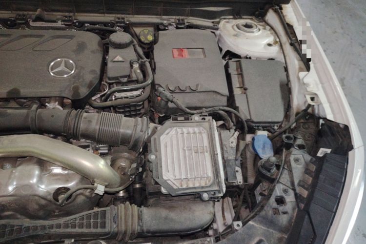 Used Mercedes-Benz GLB 2024 GLB 220 Fashion Model Engine Bay Left