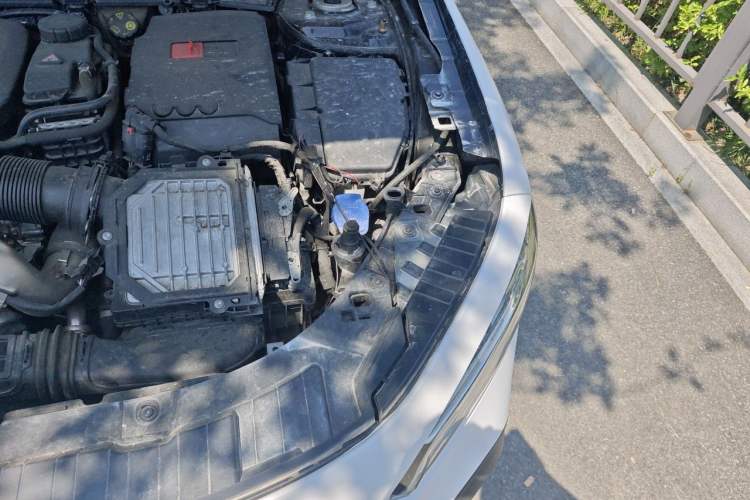 Used Mercedes-Benz GLB 2024 Refresh GLB 220 Dynamic Edition Engine Bay Left