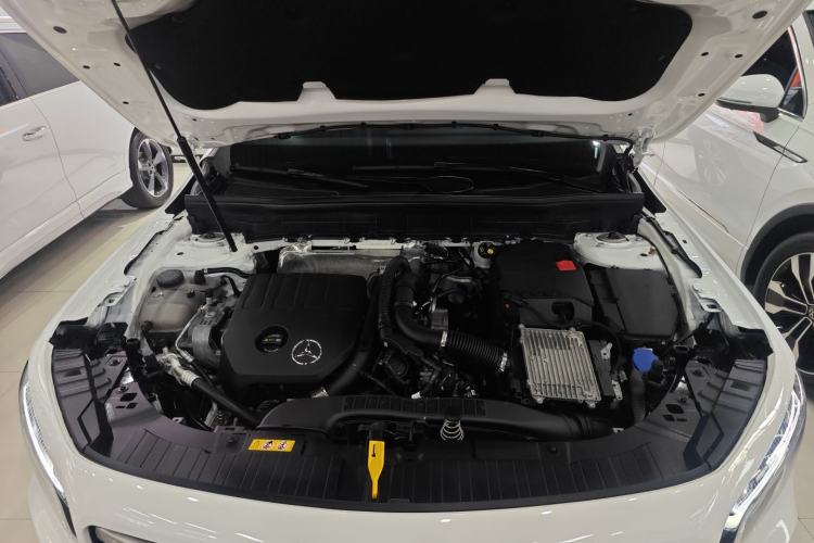 Used Mercedes-Benz GLB 2024 GLB 200 Dynamic Edition Engine Bay