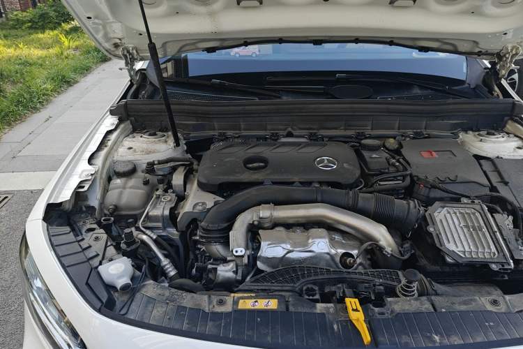 Used Mercedes-Benz GLB 2024 Refresh GLB 220 Dynamic Edition Engine Bay Right