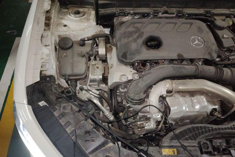 Used Mercedes-Benz GLB 2024 GLB 220 Fashion Model Engine Bay Right
