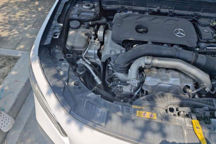 Used Mercedes-Benz GLB 2024 Refresh GLB 220 Dynamic Edition Engine Bay Right