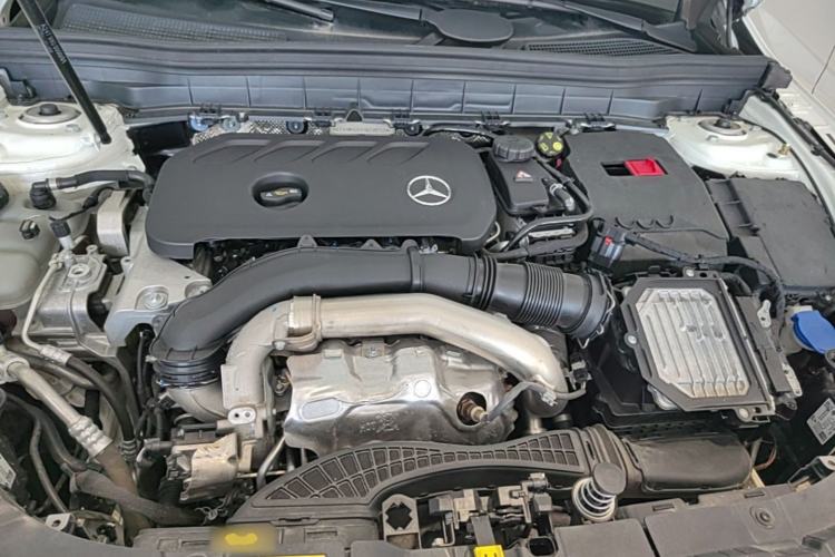 Used Mercedes-Benz GLB 2024 GLB 220 Fashion Model Engine Bay