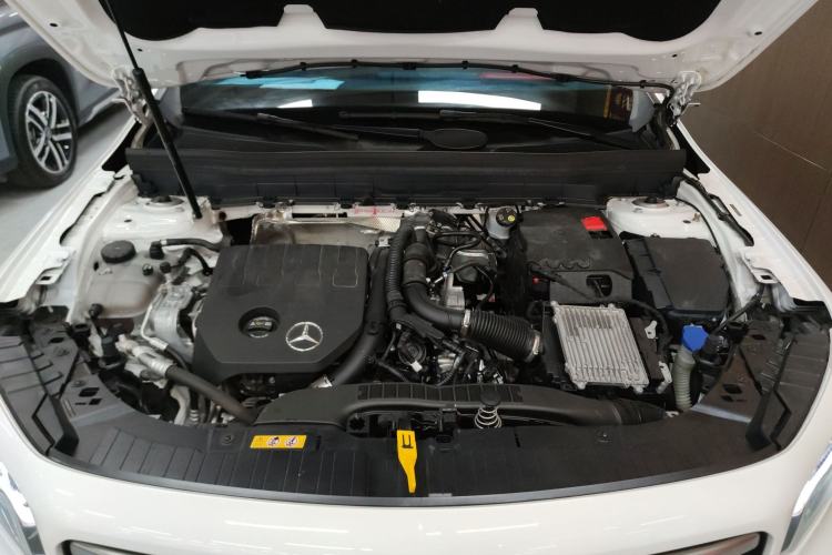 Used Mercedes-Benz GLB 2024 GLB 200 Dynamic Edition Engine Bay
