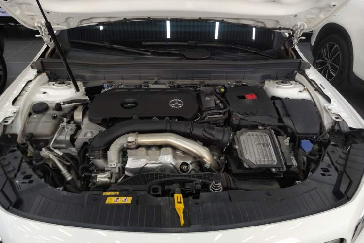 Used Mercedes-Benz GLB 2024 GLB 220 Dynamic Edition Engine Bay