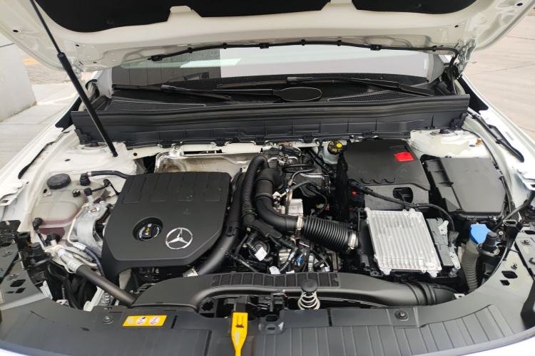 Used Mercedes-Benz GLB 2024-Year Restyled GLB 200 Dynamic Edition Engine Bay