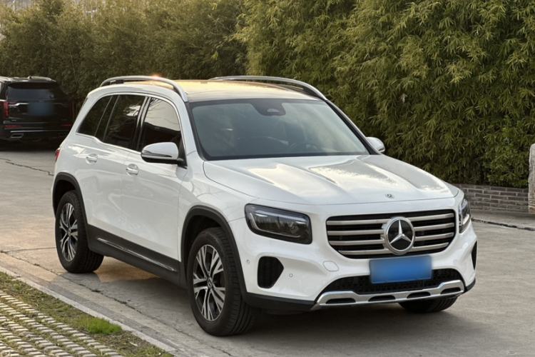 Used Mercedes-Benz GLB 2024 Refresh GLB 220 Dynamic Edition Exterior 3