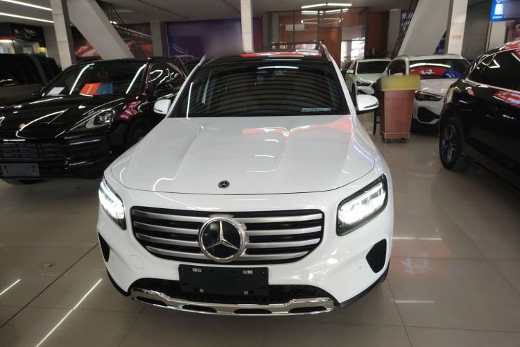 Used Mercedes-Benz GLB 2024-Year Restyled GLB 200 Dynamic Edition Front