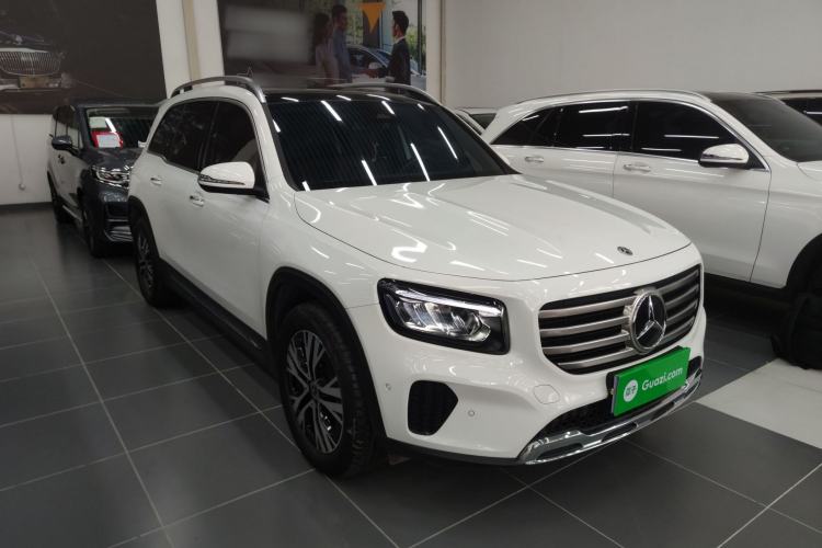 Used Mercedes-Benz GLB 2024 GLB 220 Dynamic Edition Front Right 45 Deg