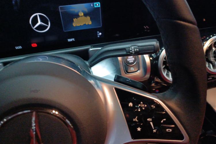 Used Mercedes-Benz GLB 2024 GLB 200 Dynamic Edition Gear Lever
