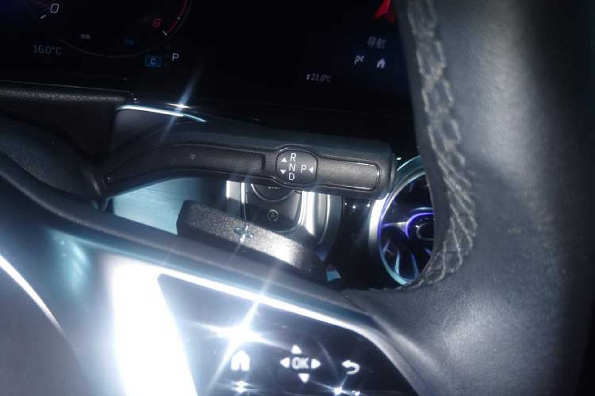 Used Mercedes-Benz GLB 2024 GLB 220 Dynamic Edition Gear Lever