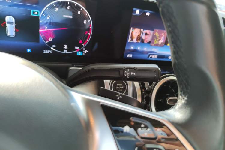 Used Mercedes-Benz GLB 2024 GLB 200 Dynamic Edition Gear Lever
